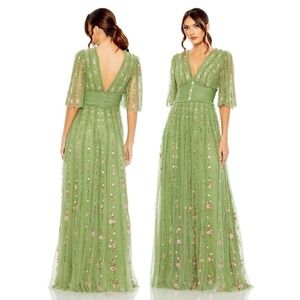 NWT Mac Duggal Green Floral Embroidered V-Neck Ruffle Empire Waist Gown Size 10